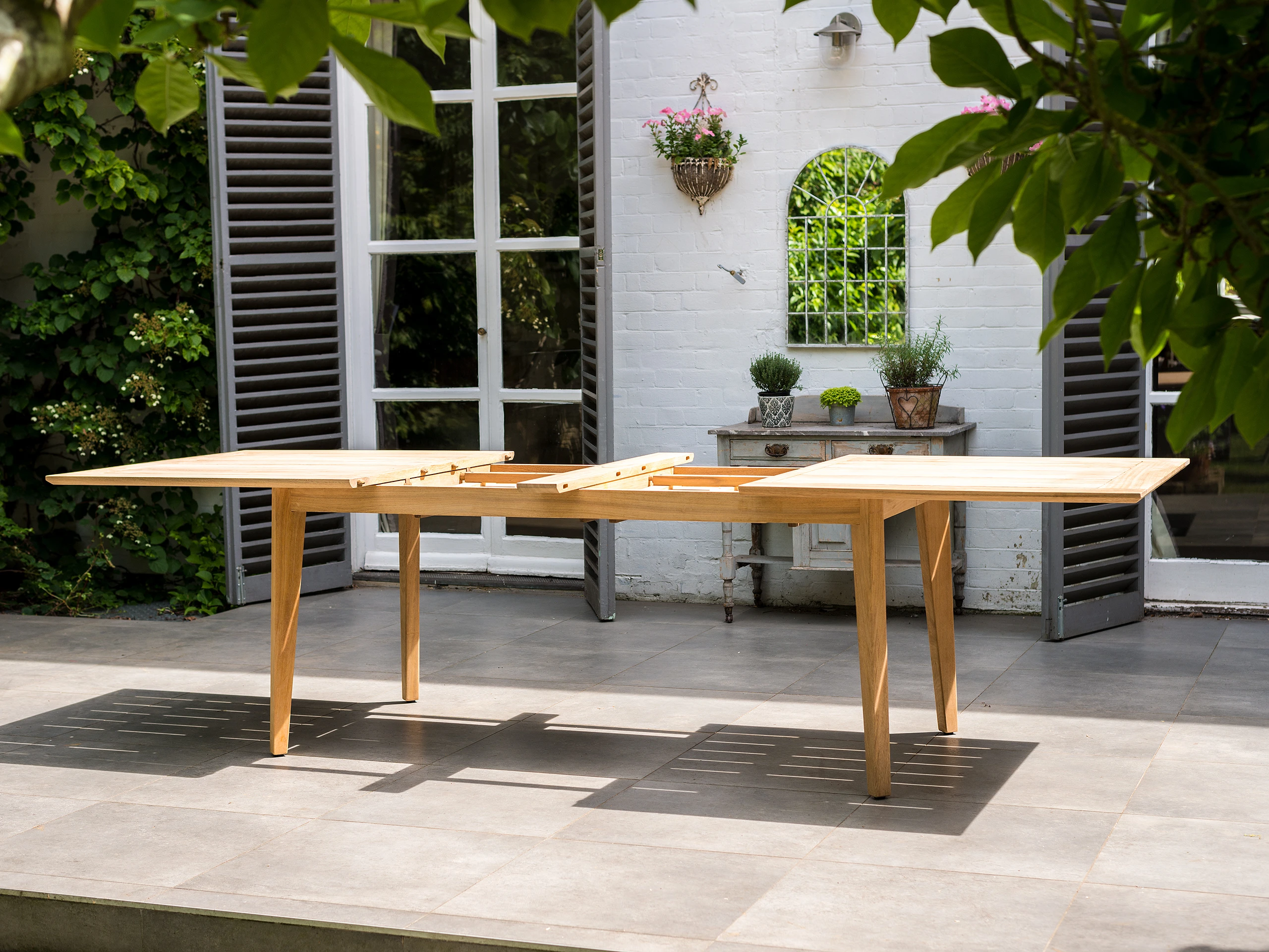 Tivoli extendable dining shop table